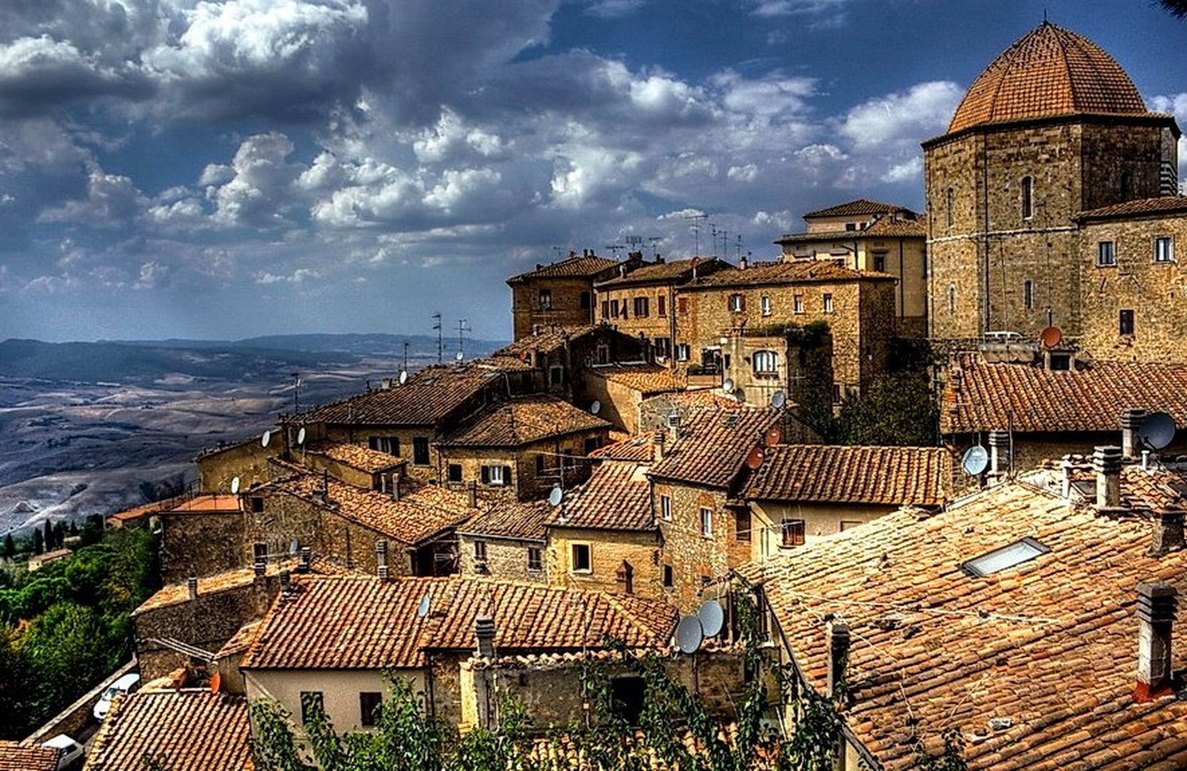Volterra/Toskana/HDR by