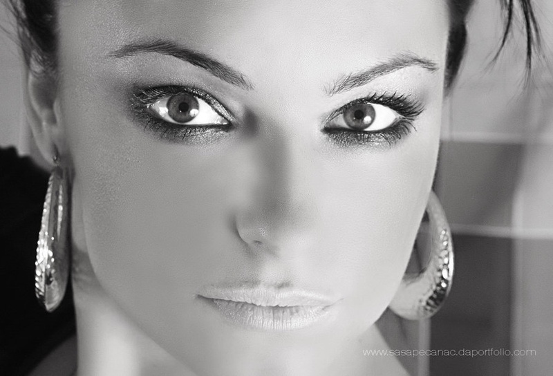 seductive eyes by Saša Pećanac
