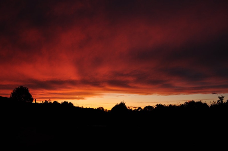 Clouds on Fire by komunalc