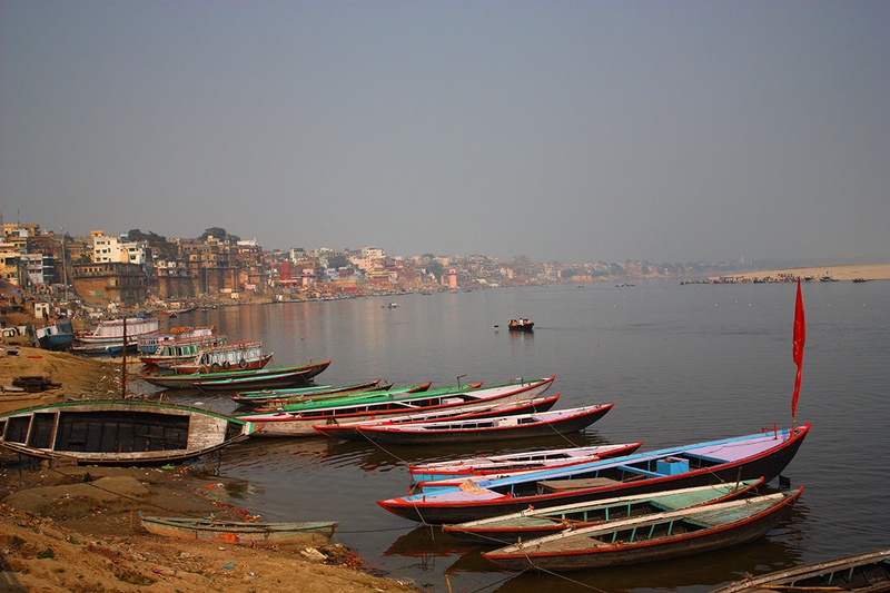 Mama Ganges by Jurij
