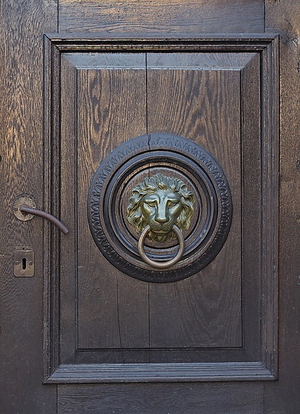Detalj starih vrat by Marjan
