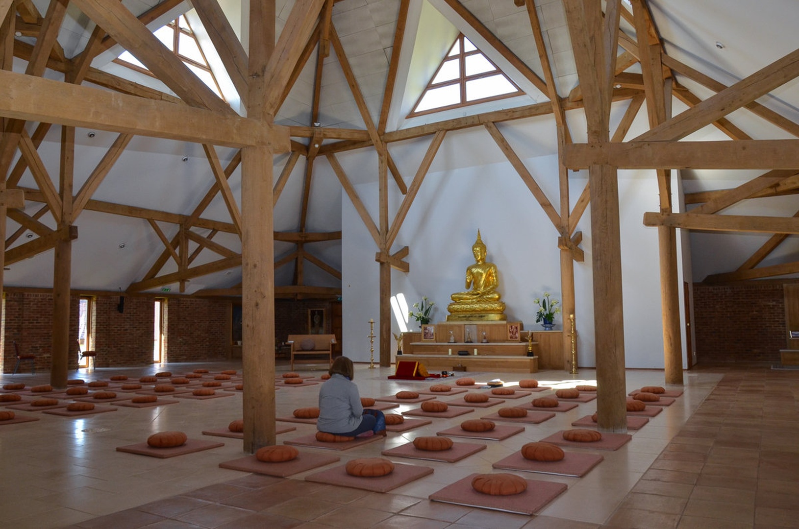 Meditacijska dvorana by Marjan