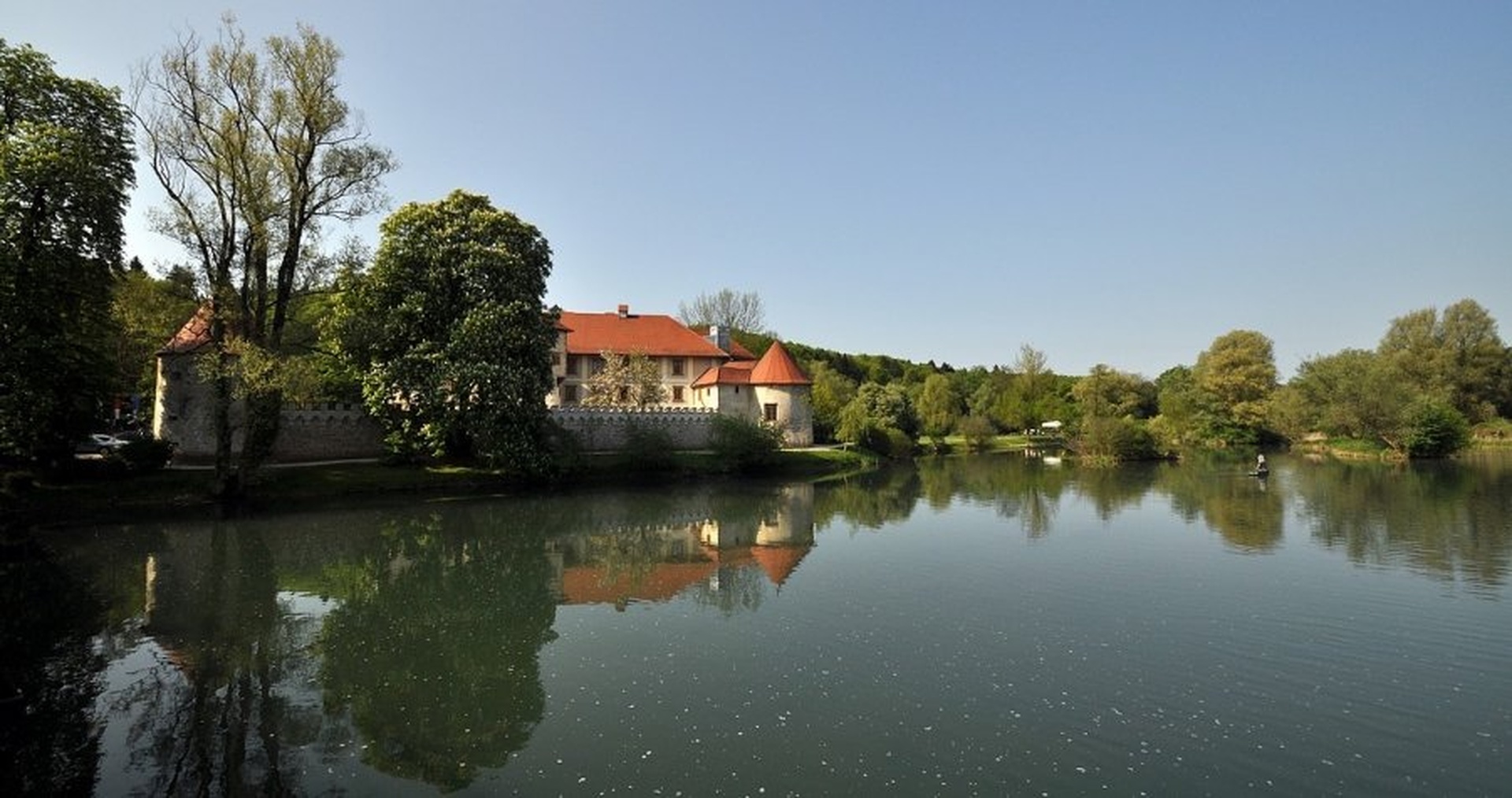 Grad na Otočcu by Marjan