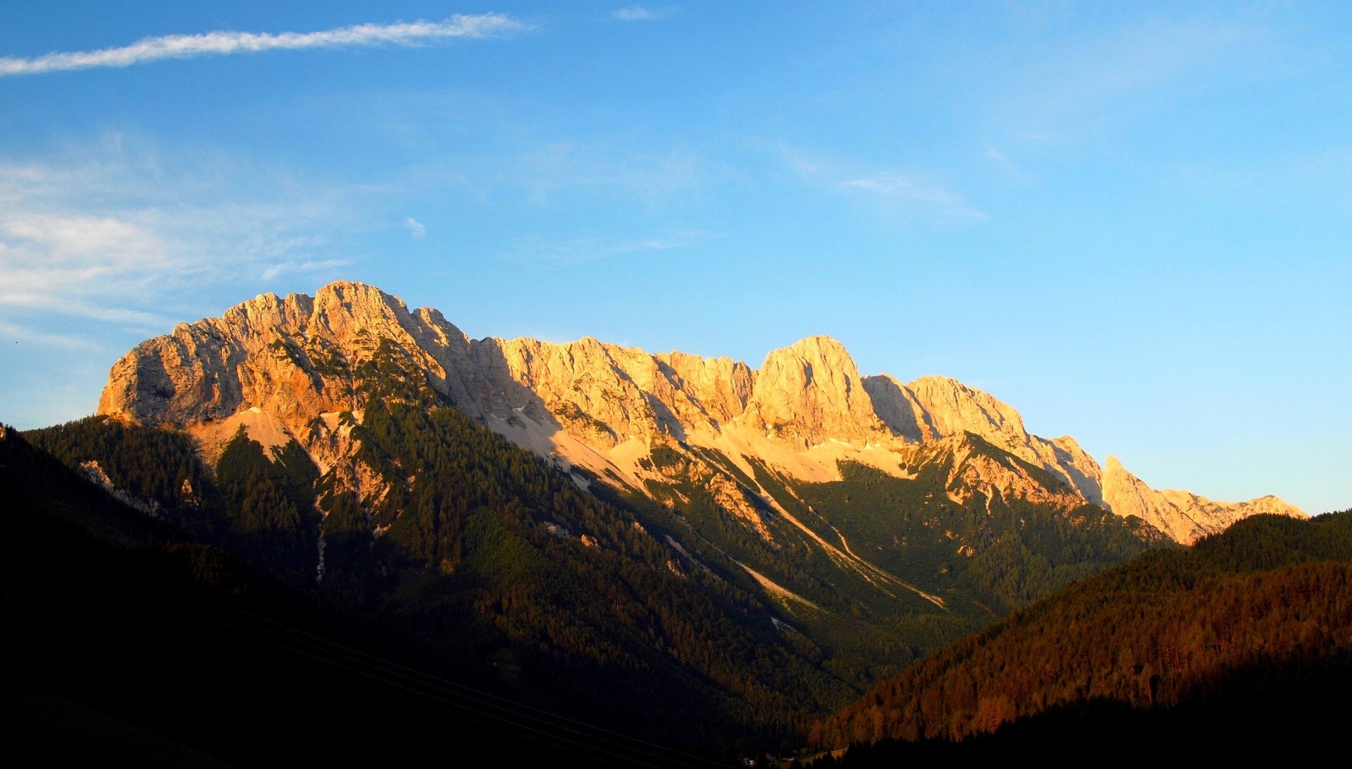 Jutro na Košuti by Franci Medved