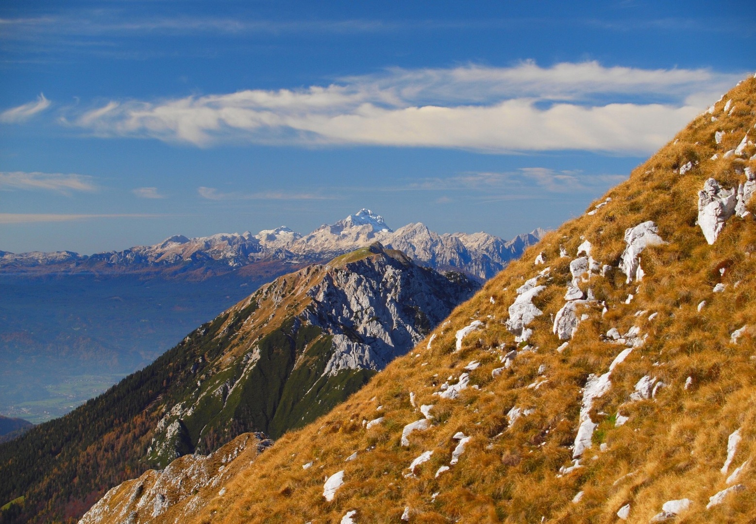 Veliki vrh in Triglav by Franci Medved