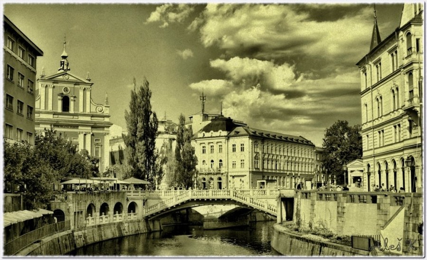 Ljubljana by Aleš Kljakič