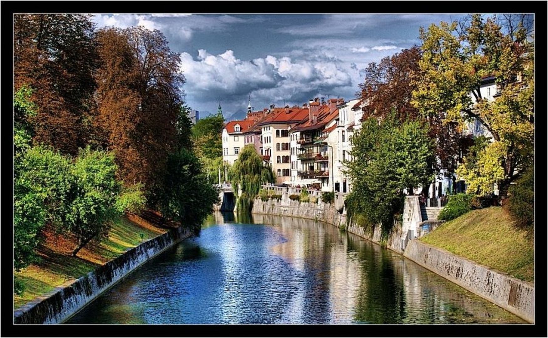 Ljubljanica 1 by Aleš Kljakič