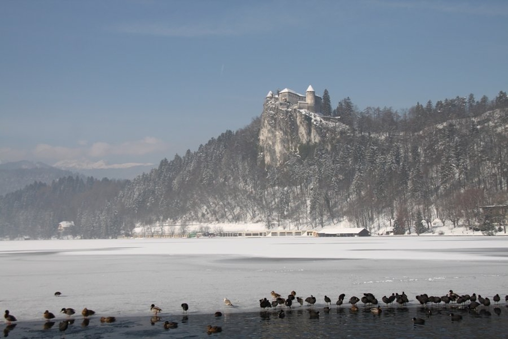 ko se prebuja jezero by