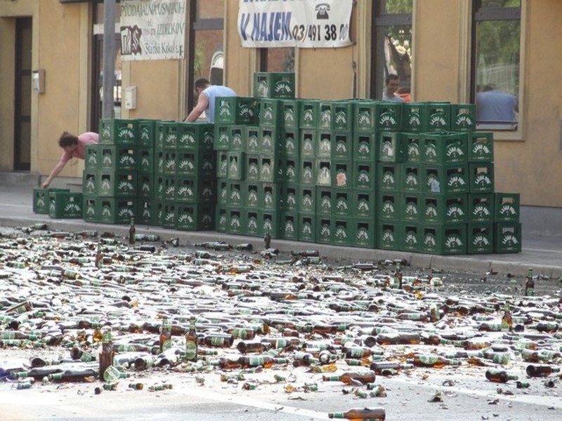ko pivo doživi nesrečo... by ziga_