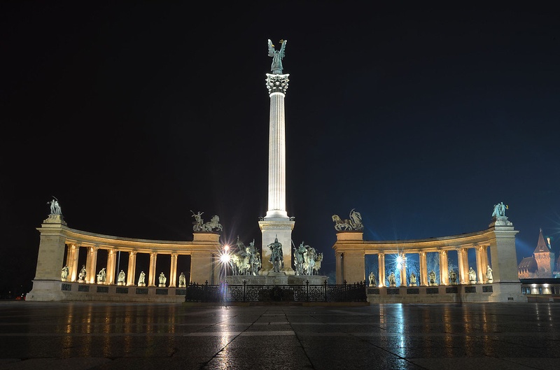 Heroes square by Marko Balažic