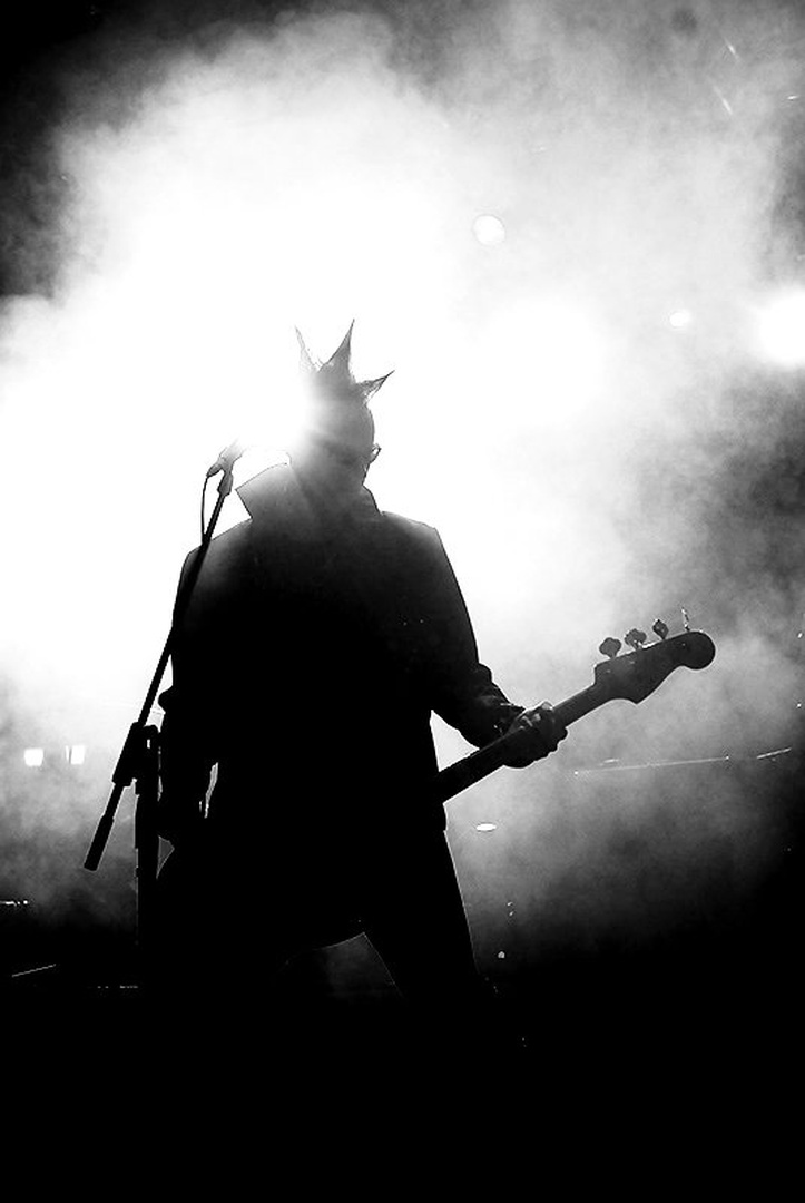 The guitarist by Gregor Harih