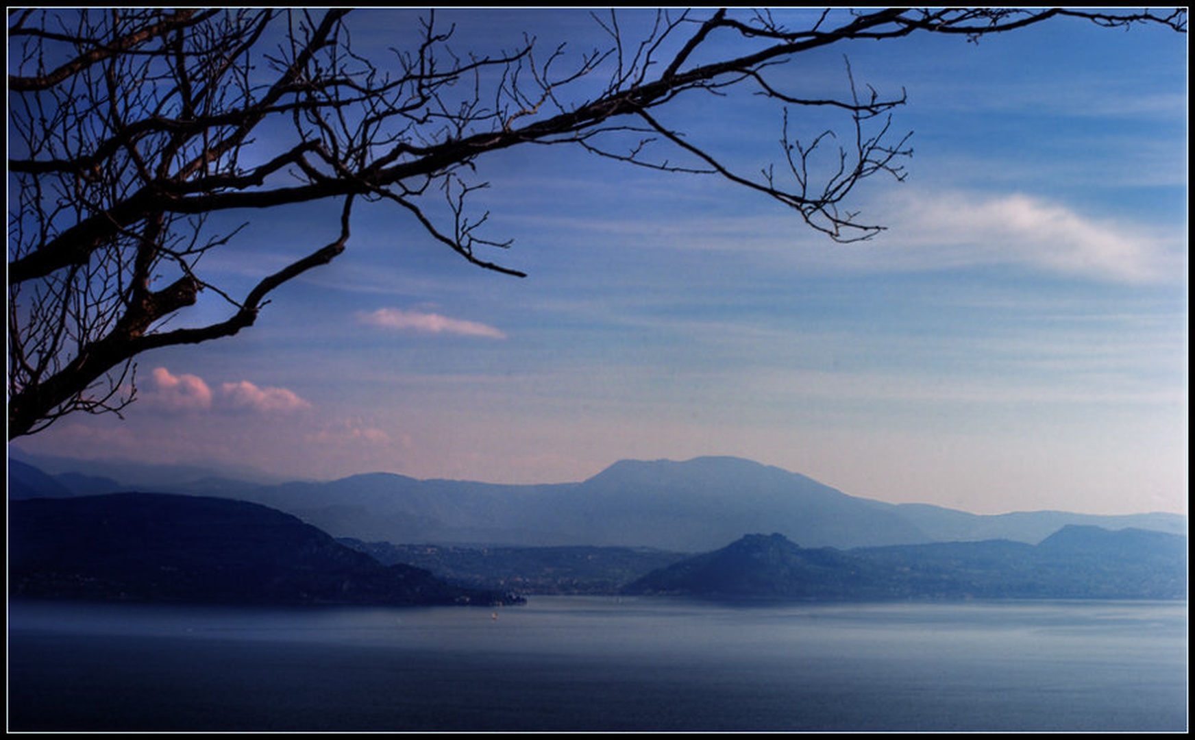 Gardsko jezero by Tine Bregar