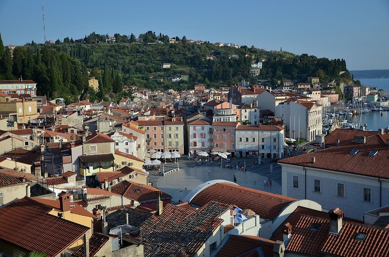 Piran Tratinijev trg by Tomaž Janežič