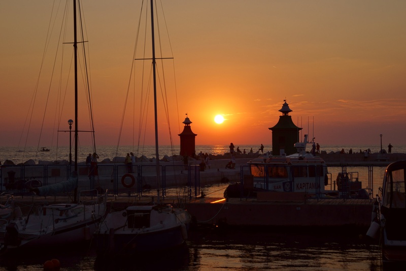 Piran marina ob zahodu by Tomaž Janežič
