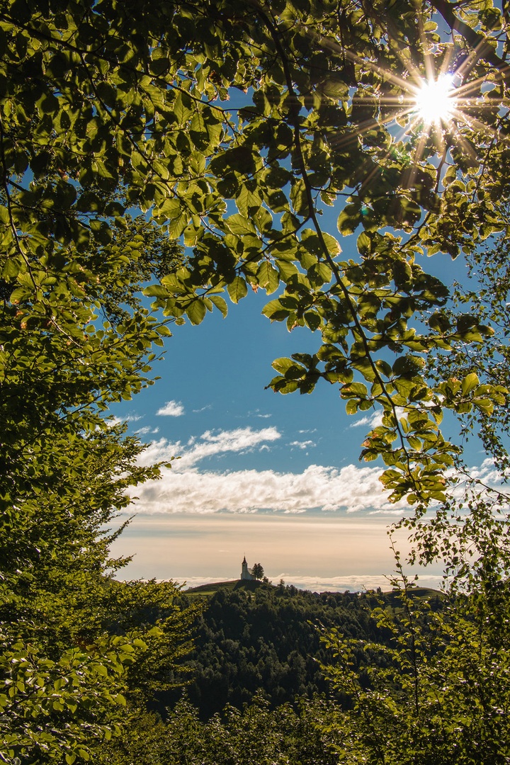Jutro na Svetem Andreju by Matjaž Guček