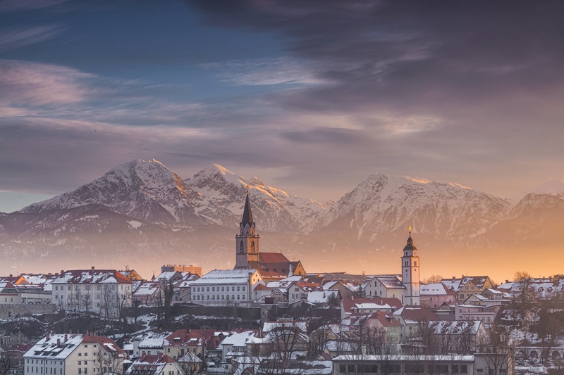Kranjsko jutro by Matjaž Guček
