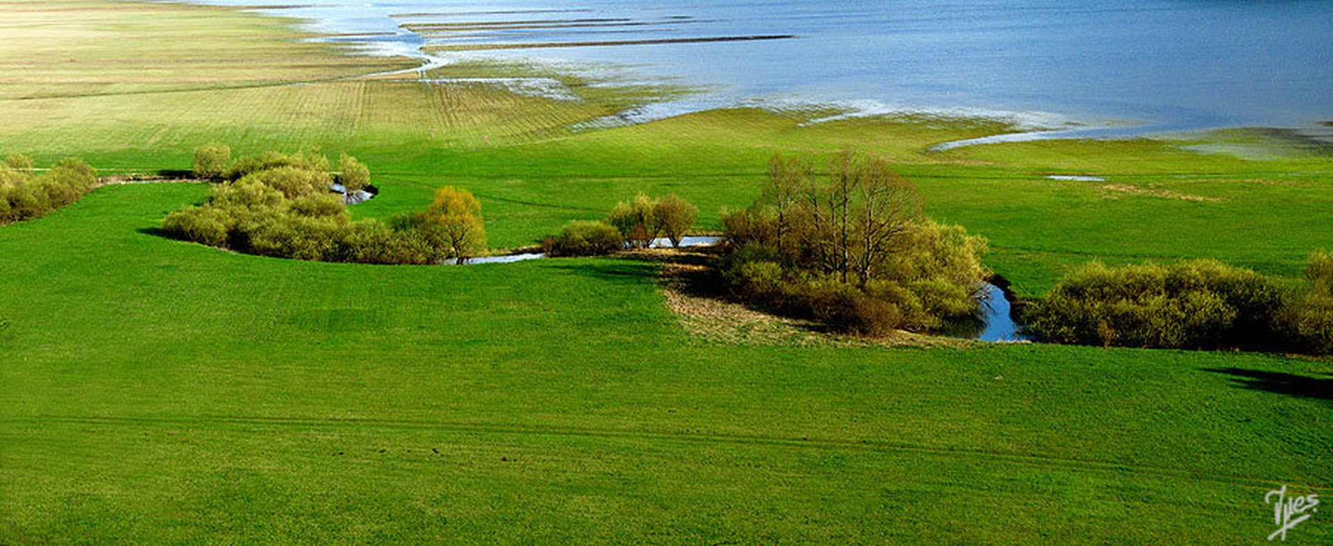 Cerkniško jezero z okolico by