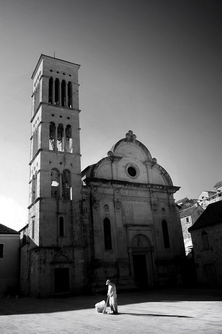 Hvar4 by