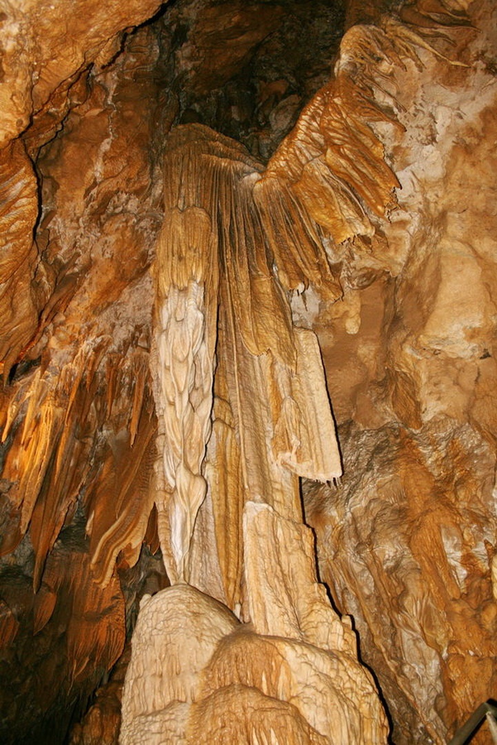 Kostanjeviška jama by