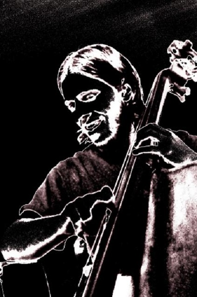 bass player by thumbbass