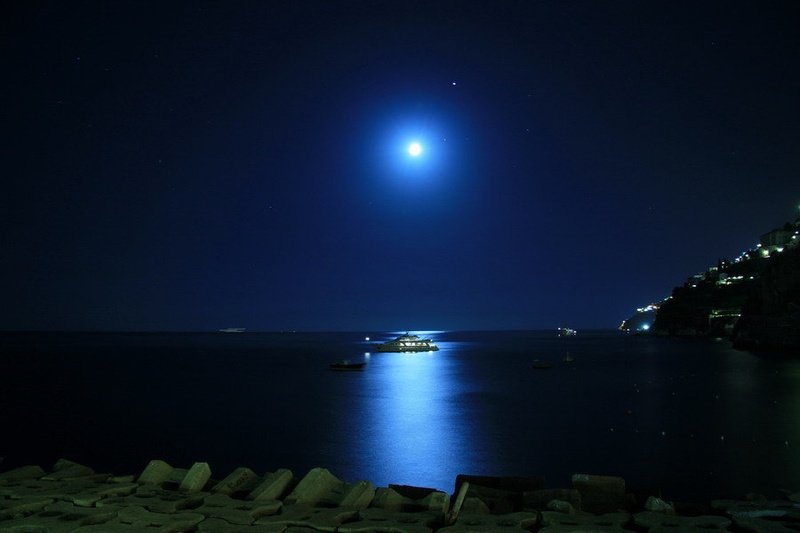 Amalfi - moonlight by Dmitry