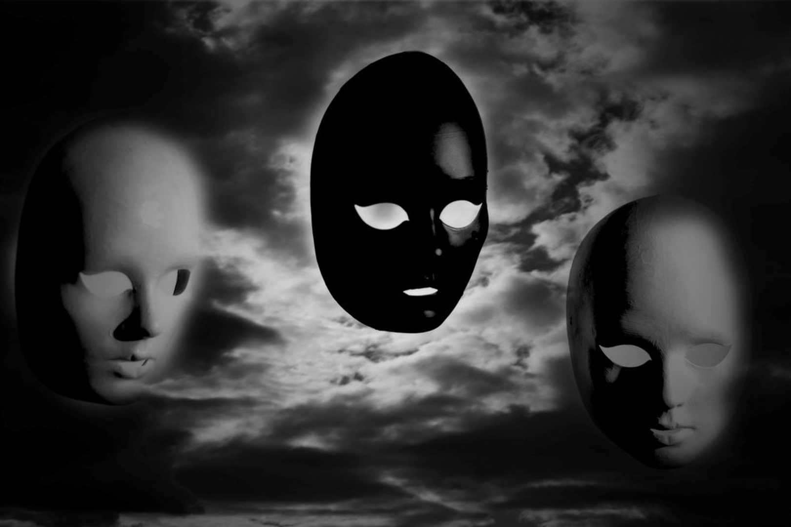 maske by Zvone Lavrič