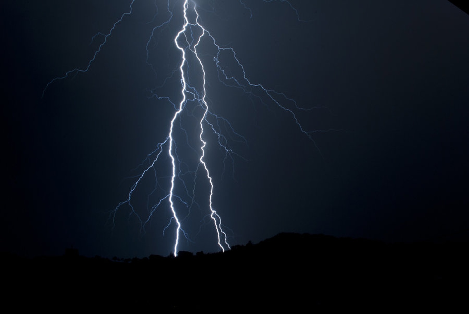 Thunderbolt by Klemen Štih