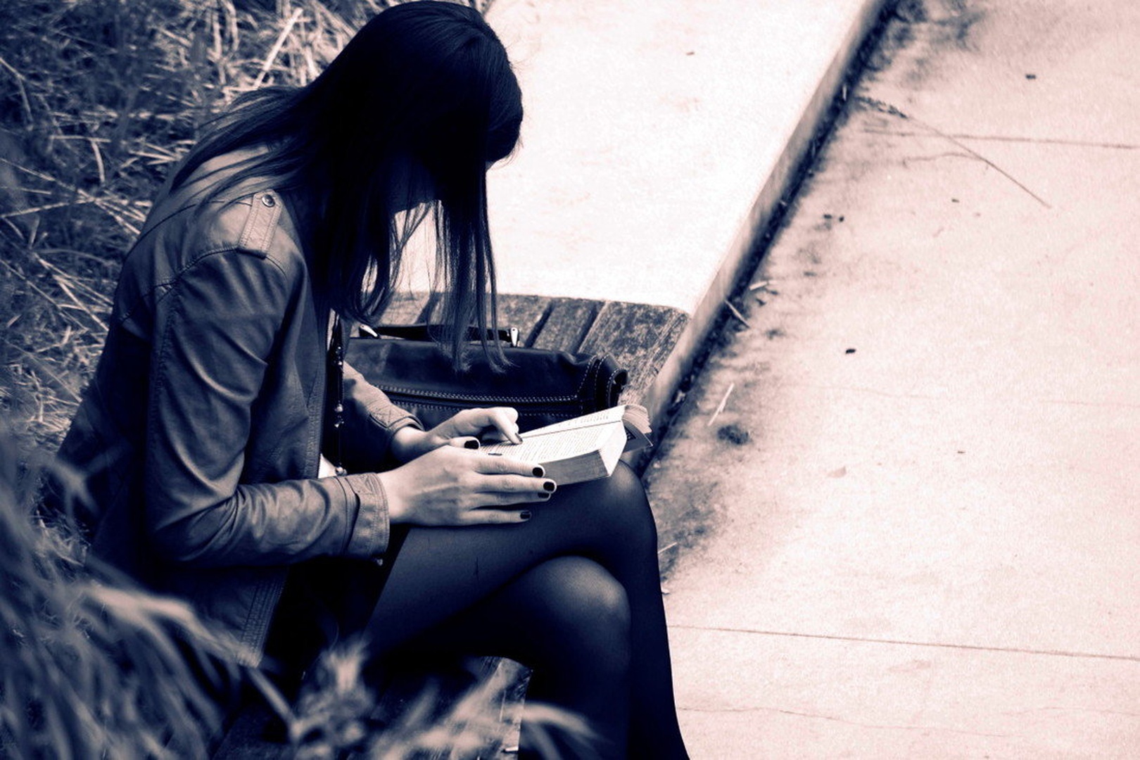 Reading a book by luka567