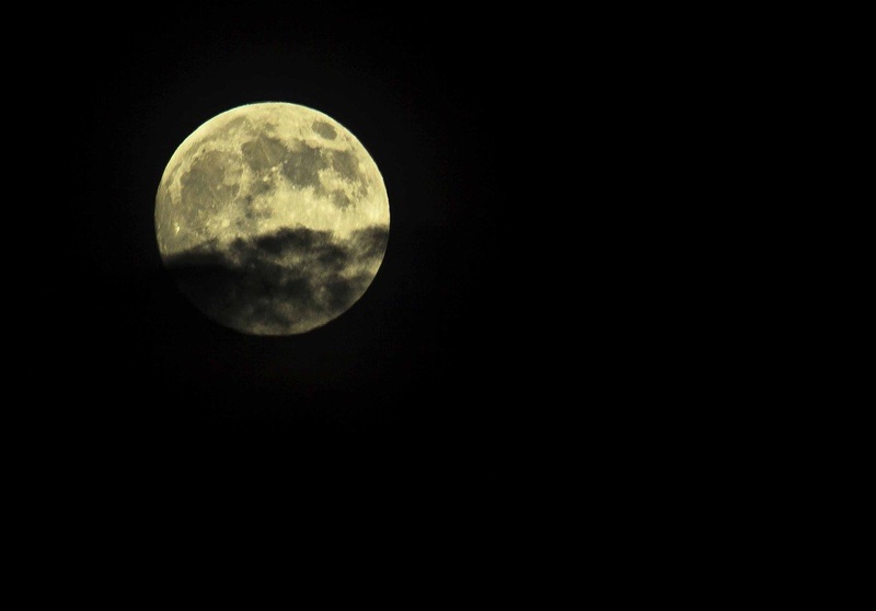 The moon by luka567