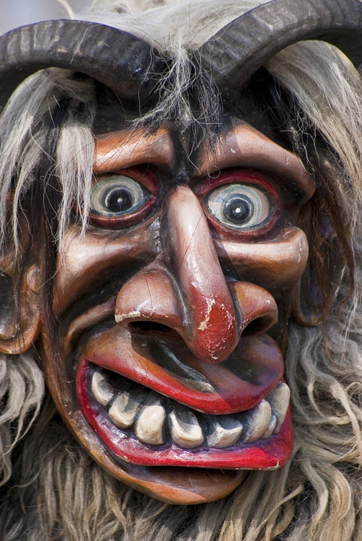 Pustna maškara by Oz