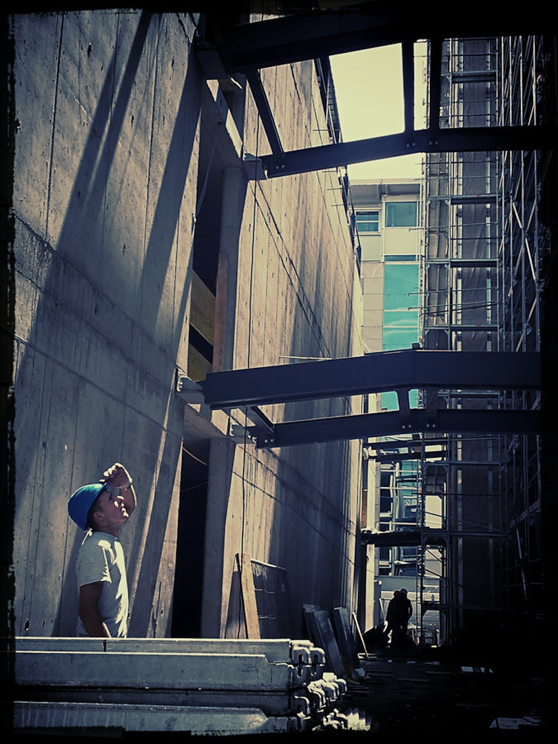 Look up by Gregor Salobir