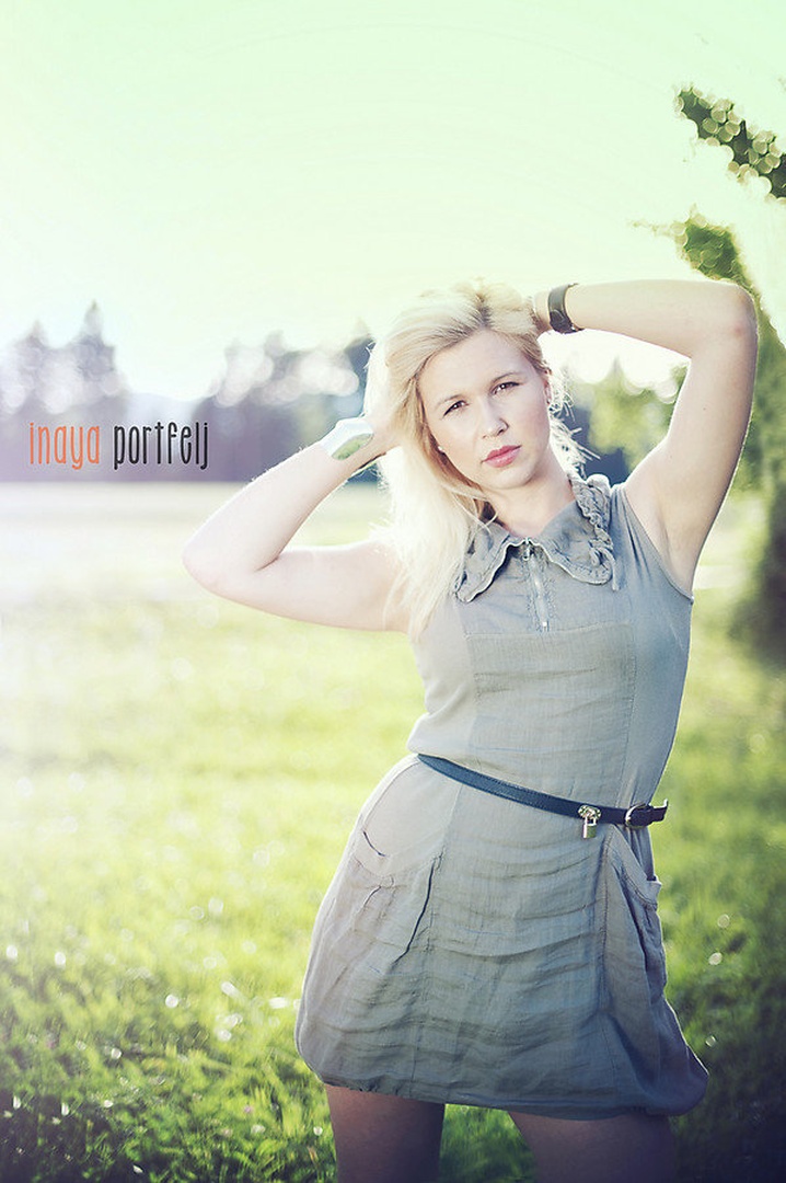 Straight into your eyes by Inaya