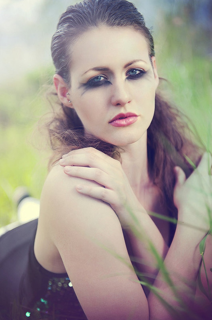 Anja by Inaya