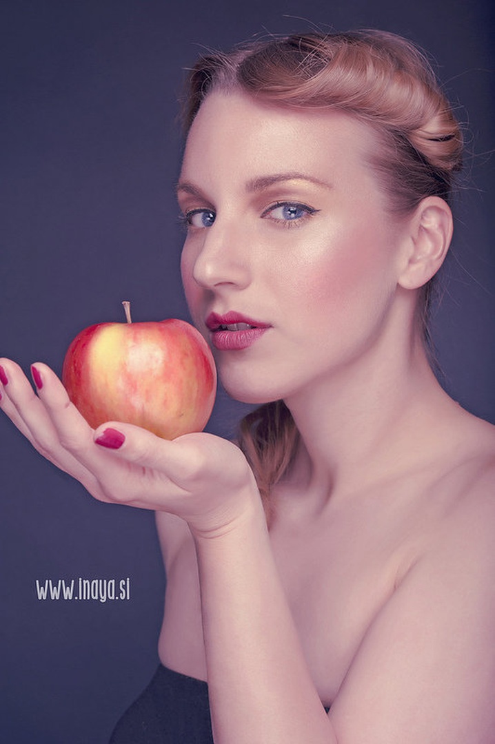 Anja by Inaya