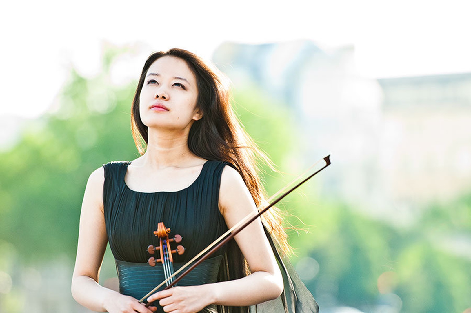 Violinistka by Inaya