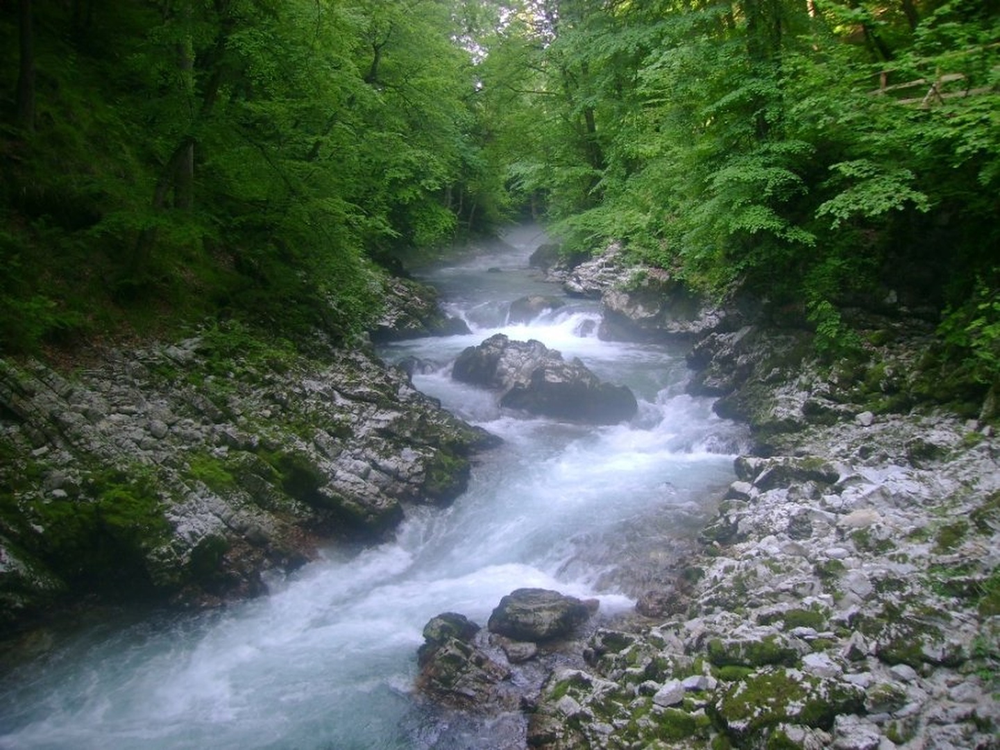 flow by