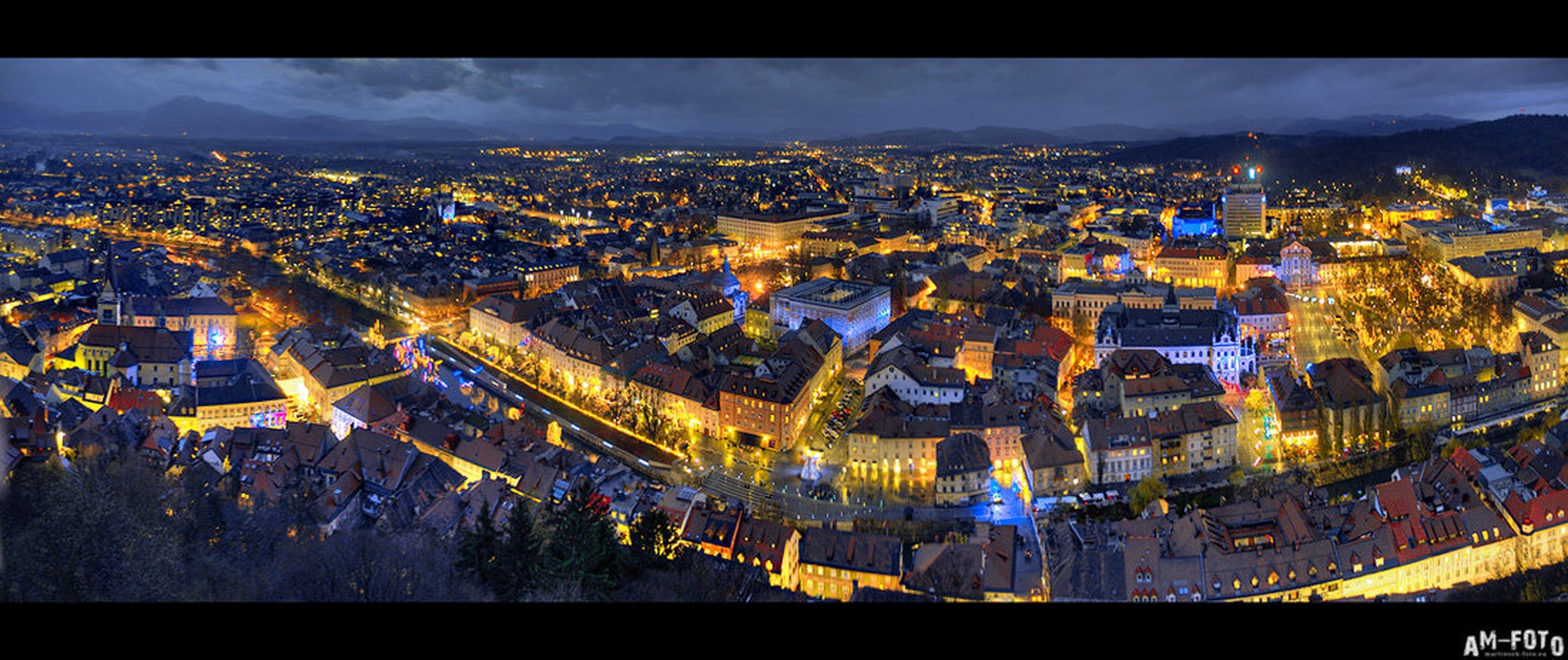 Ljubljana obsijana by Andraž Martinšek