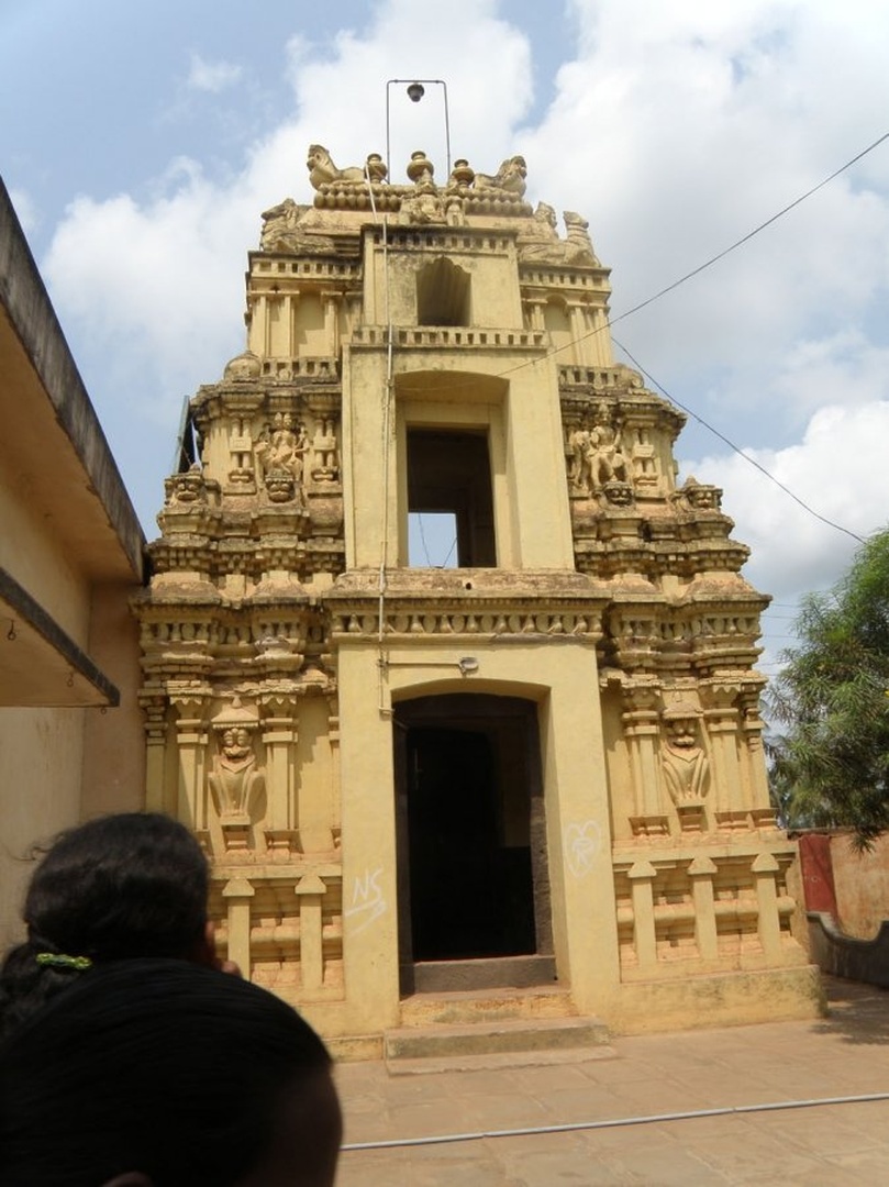 old raja gopura by jayaprakashagk