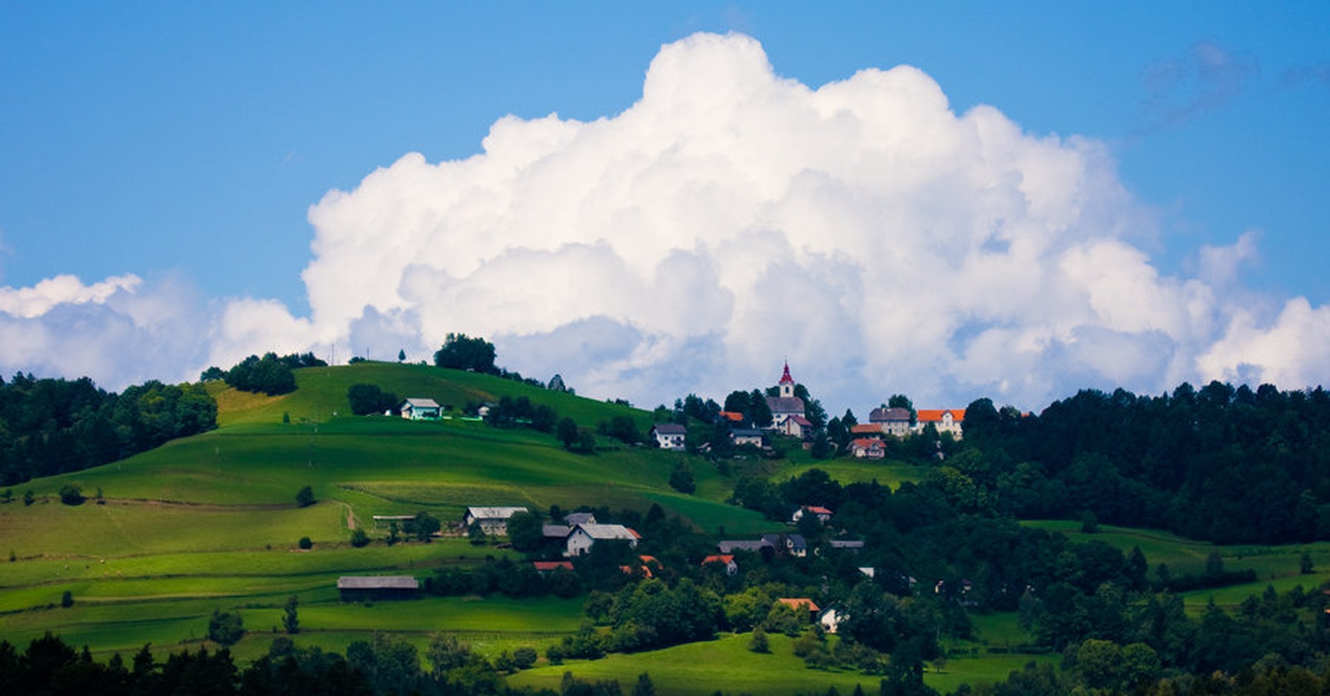 Šentgotard by Uroš Miklavčič