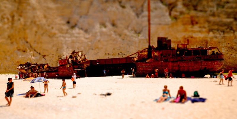Shipwreck by econ