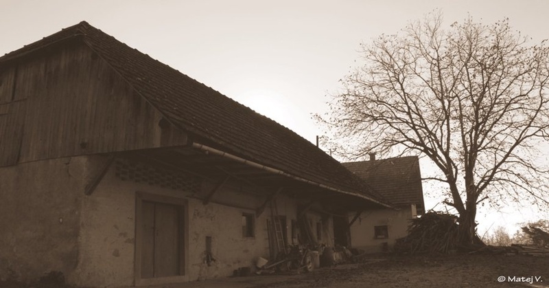 Stara domačija by Matej V.