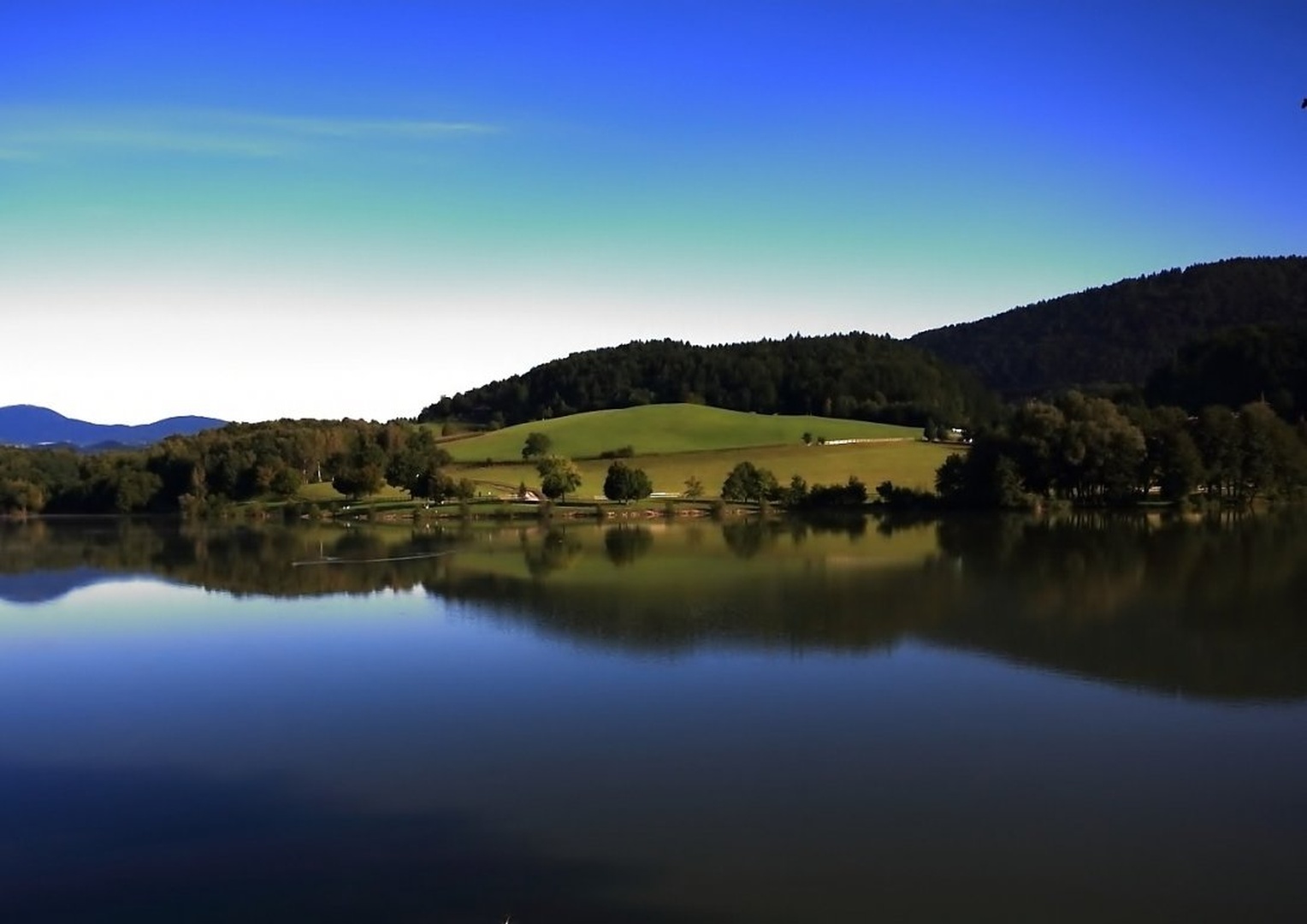 Velenjsko jezero by Sizgo