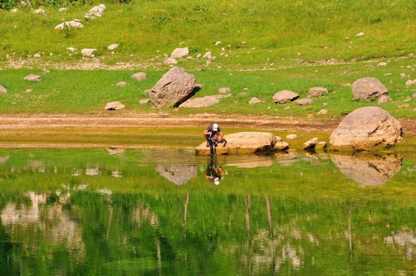 jezero by luka potočnik