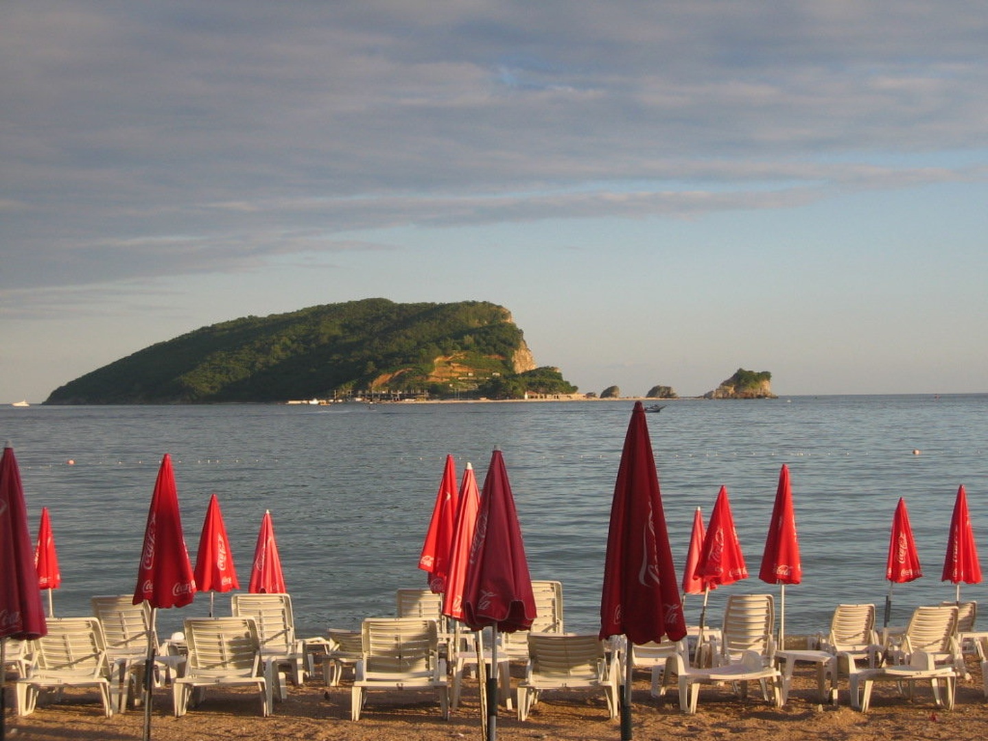 Otok St. Nikola pri Budvi by pejo_monte