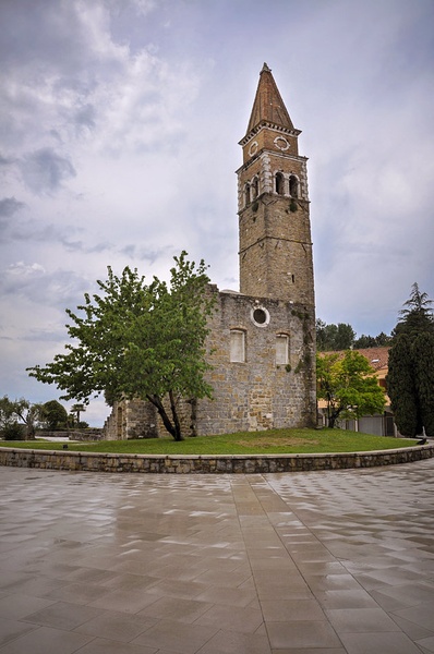 cerkev sv. Bernardina by Anja