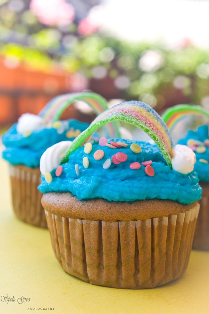Rainbow cake by Špela Gros