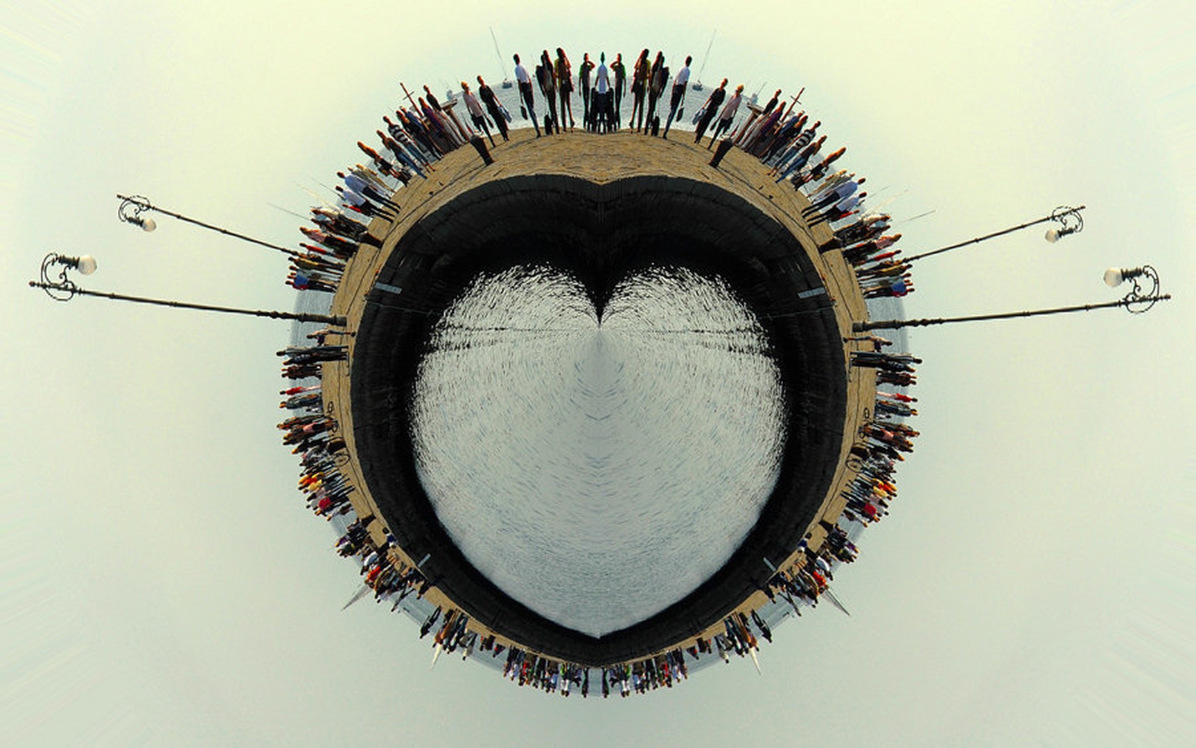 lovearround by Klemen BIZJAK