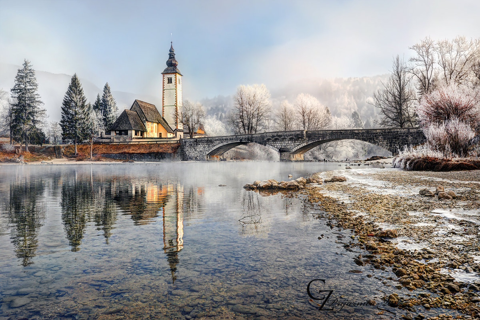 Bohinjska klasika by Cvetka Zavernik