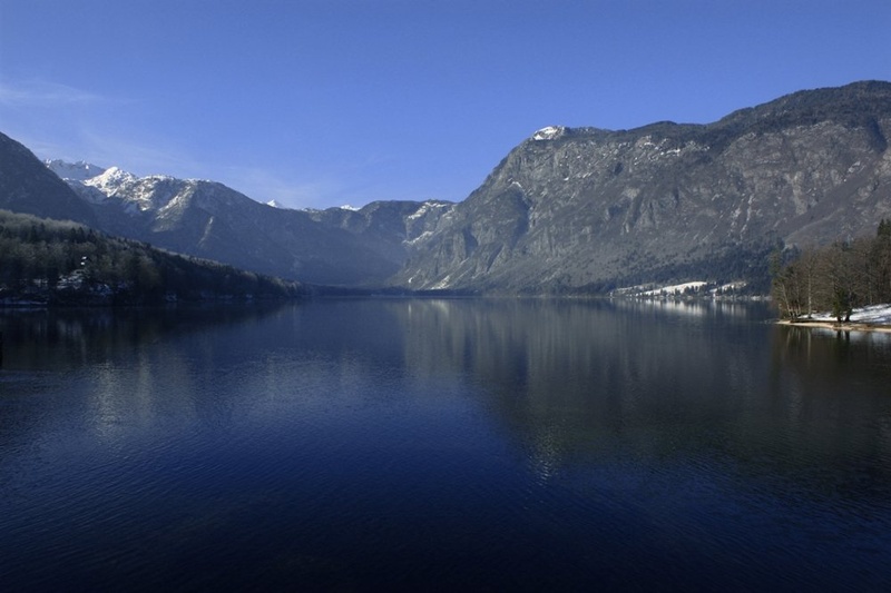 Bohinjsko jezero by Žiga Debevec