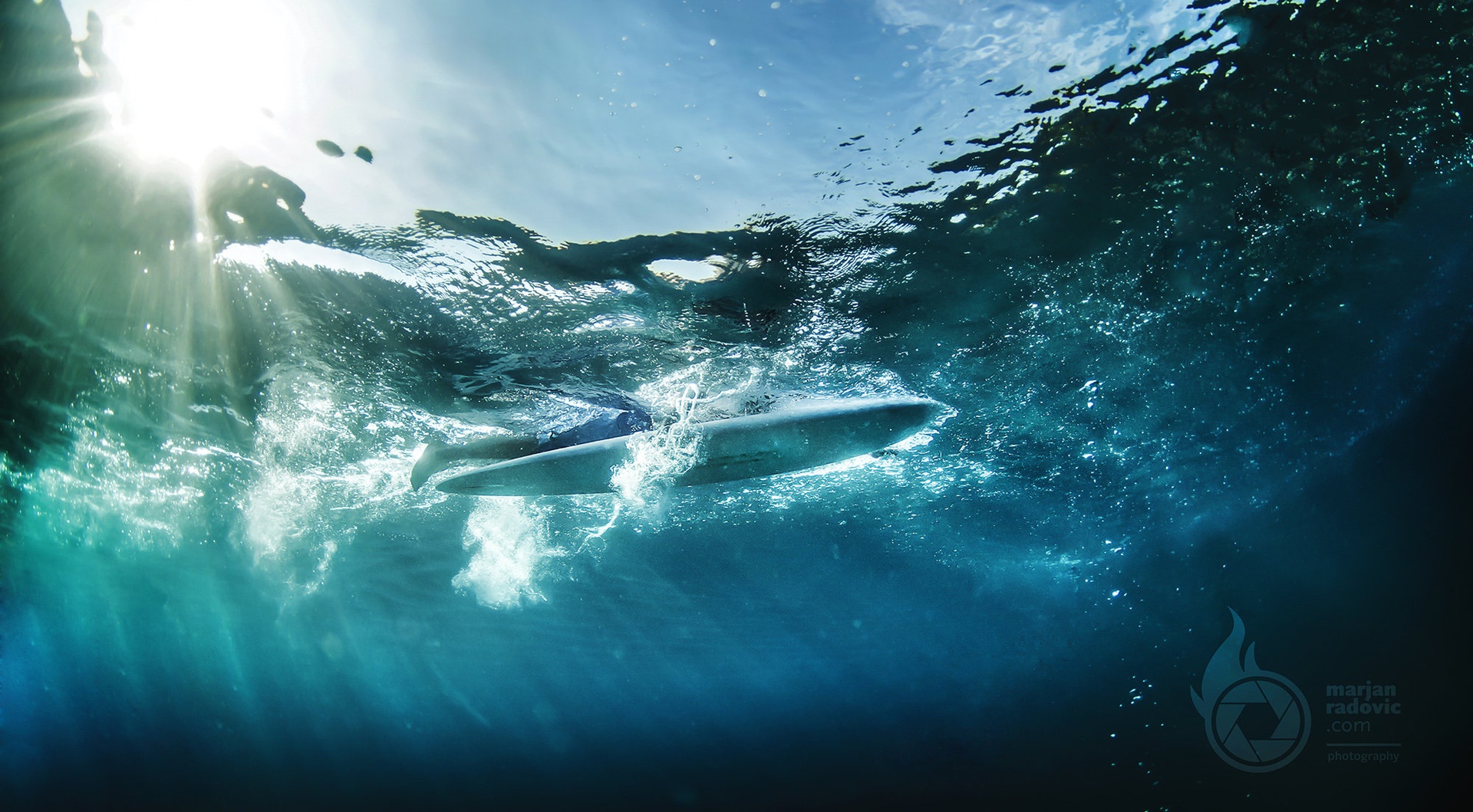 Surf underwater by